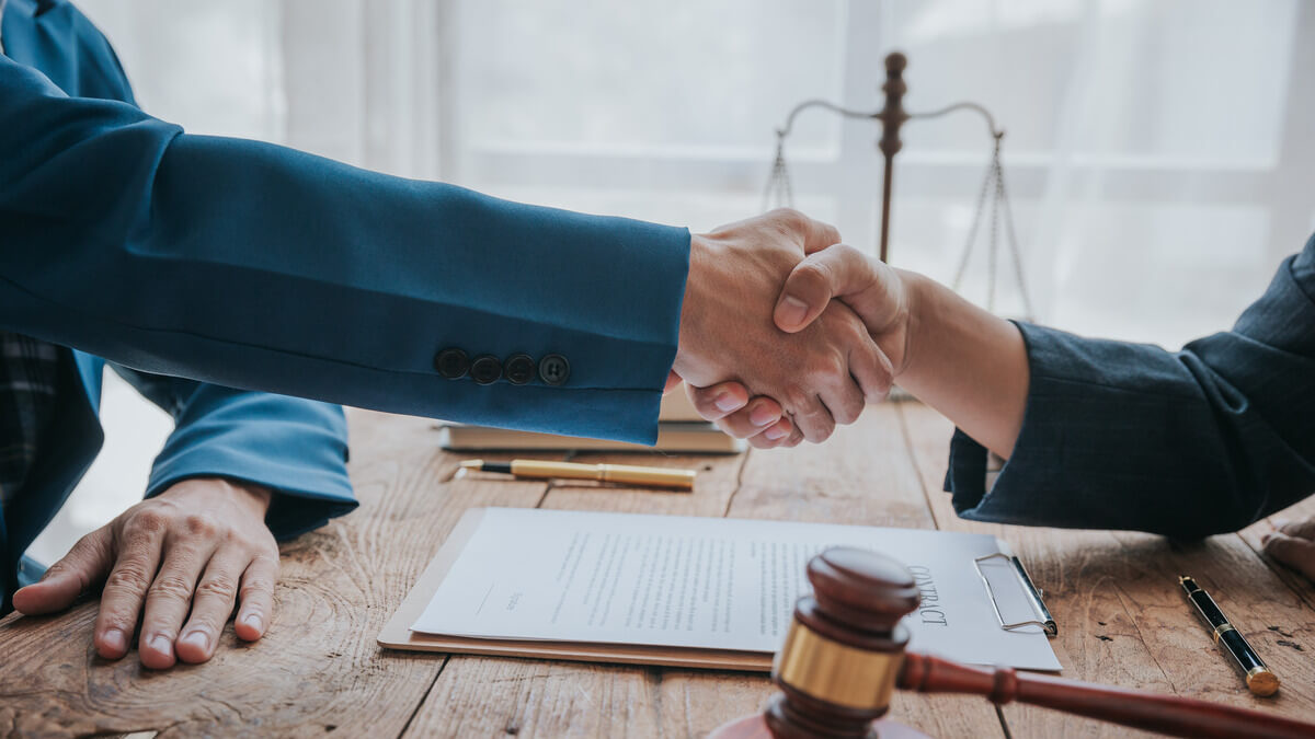 Klage auf Wiedereinstellung